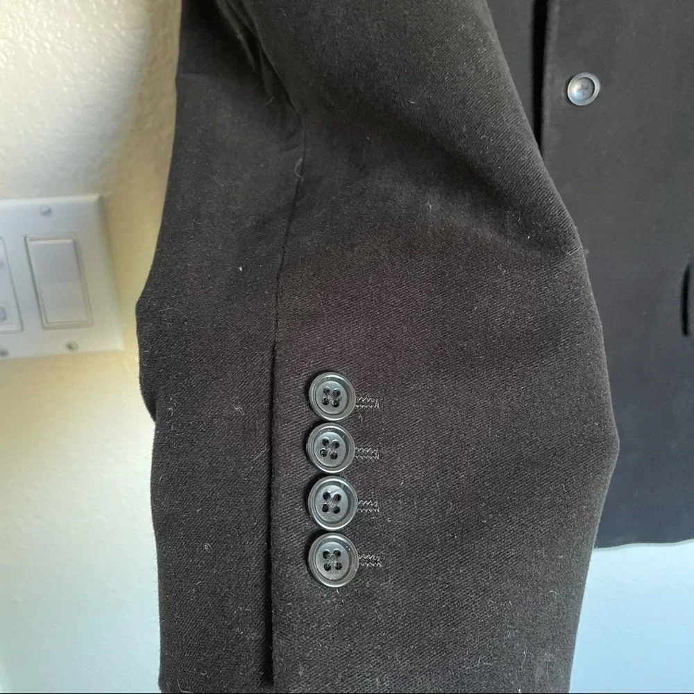 Banana Republic Men’s Black Long sleeves Velvet Blazer Size L/Long
